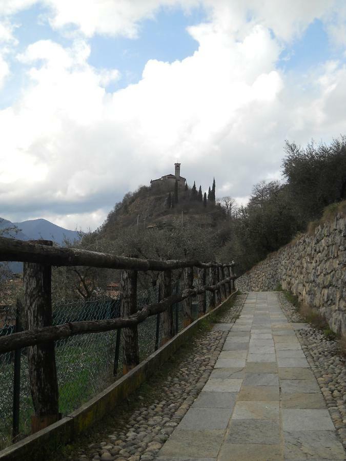 Appartamento Al Ponte Marone Exteriér fotografie